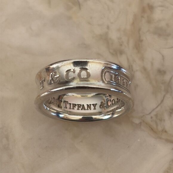 Tiffany & Co. 1837™ Concave 925 Sterling Silver Ring - Picture 4 of 11